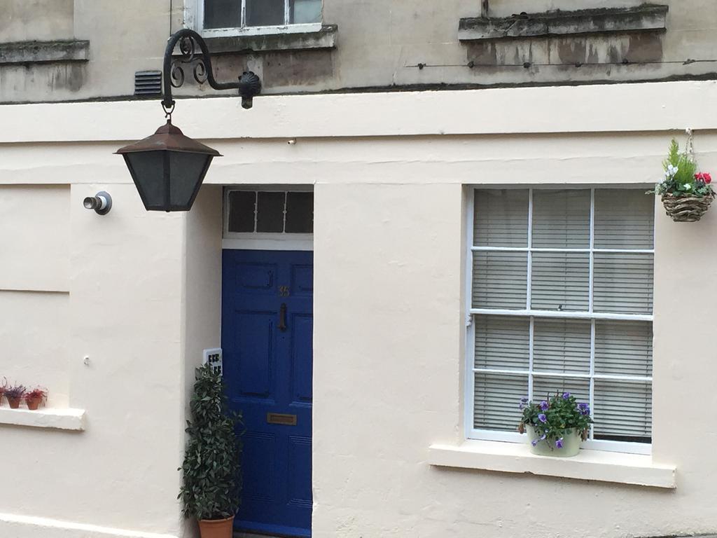 Georgian City Apartment At Thomas Street Double Bedroom And Two Single Trundle Beds Bath Exterior photo
